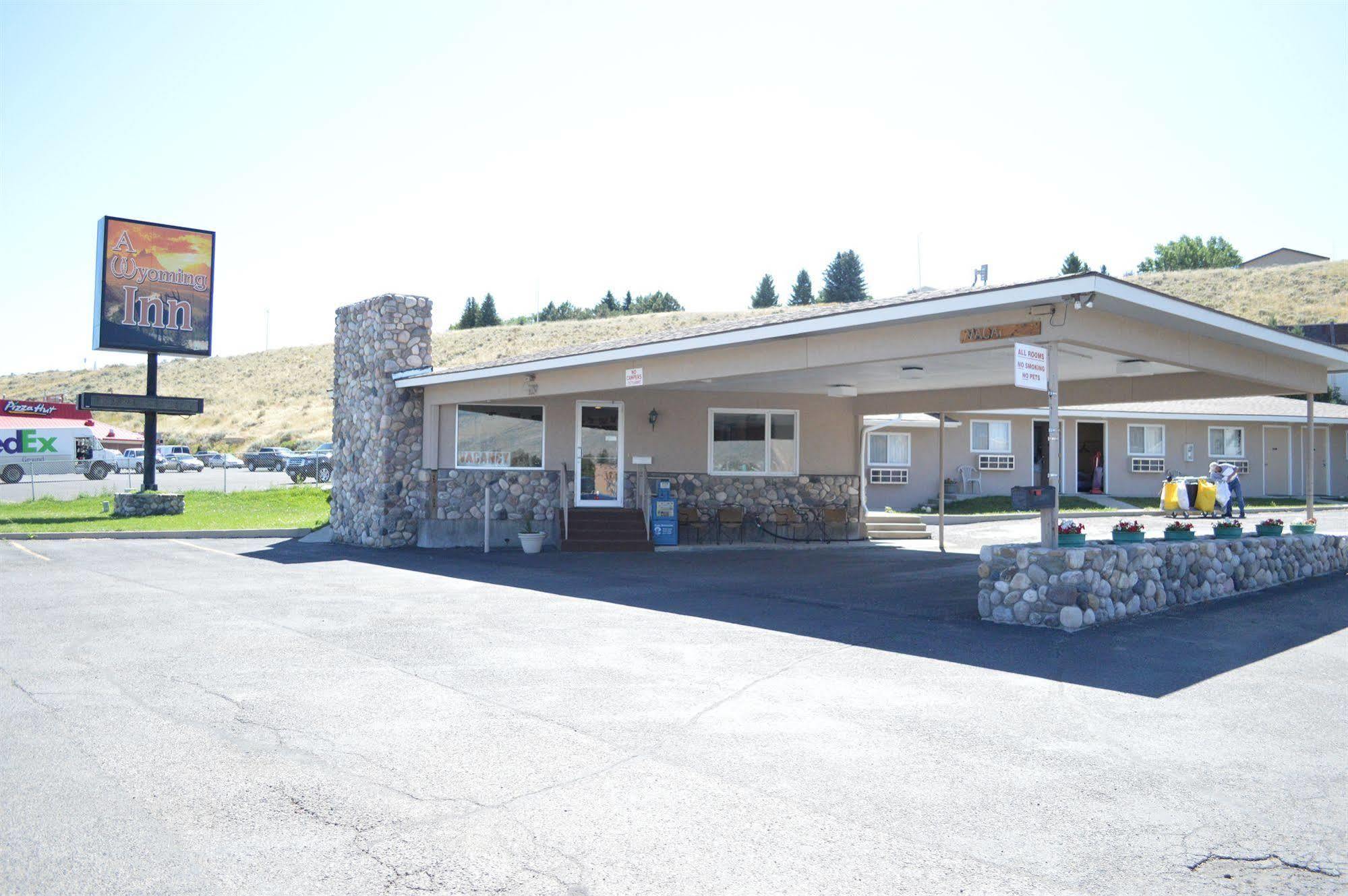A Wyoming Inn Cody Exterior photo