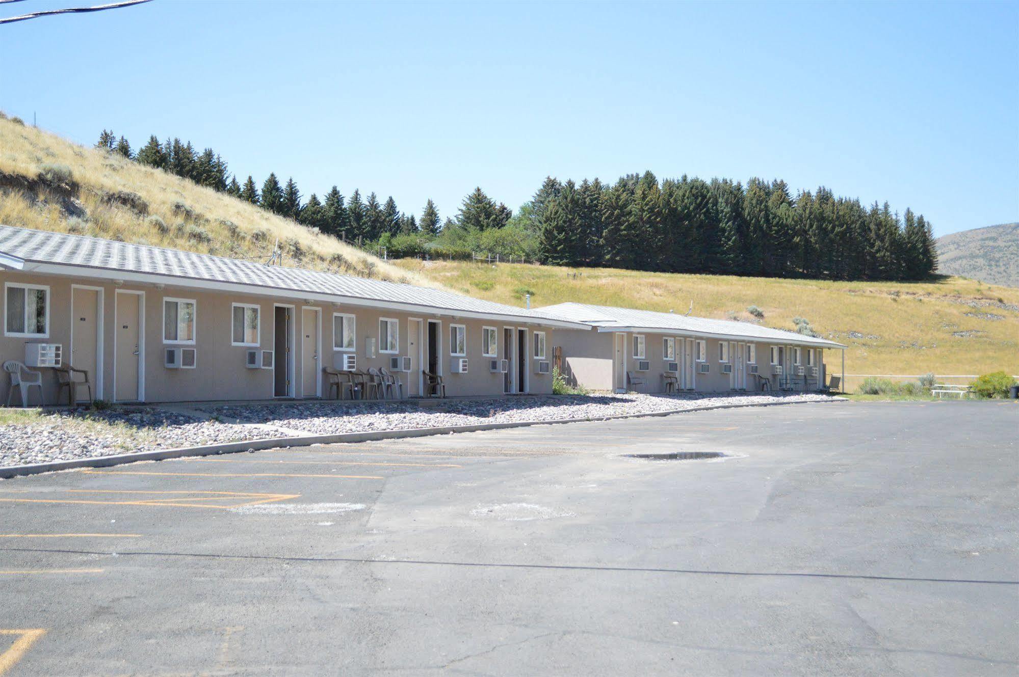 A Wyoming Inn Cody Exterior photo